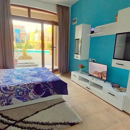 Menada Kalia アパート