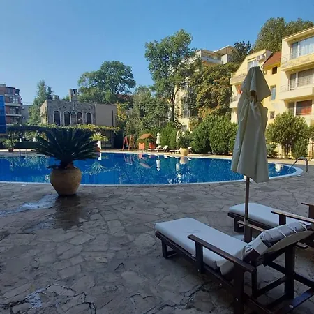 Menada Kalia 아파트 *