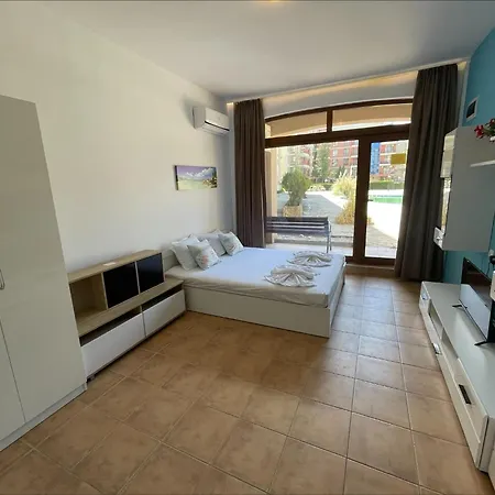 Apartament Menada Kalia *